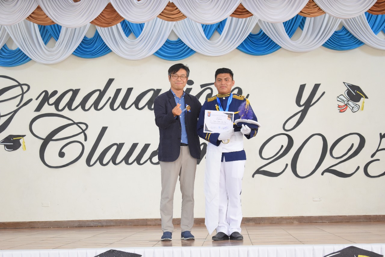 LG ELECTRONICS GRADÚA AL PRIMER GRUPO DE JÓVENES DEL PROGRAMA “LG INVERTER SCHOOL” EN GUATEMALA